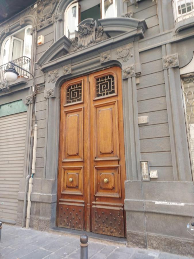 La Stanza Grande Della Luna D'Irene 那不勒斯 外观 照片