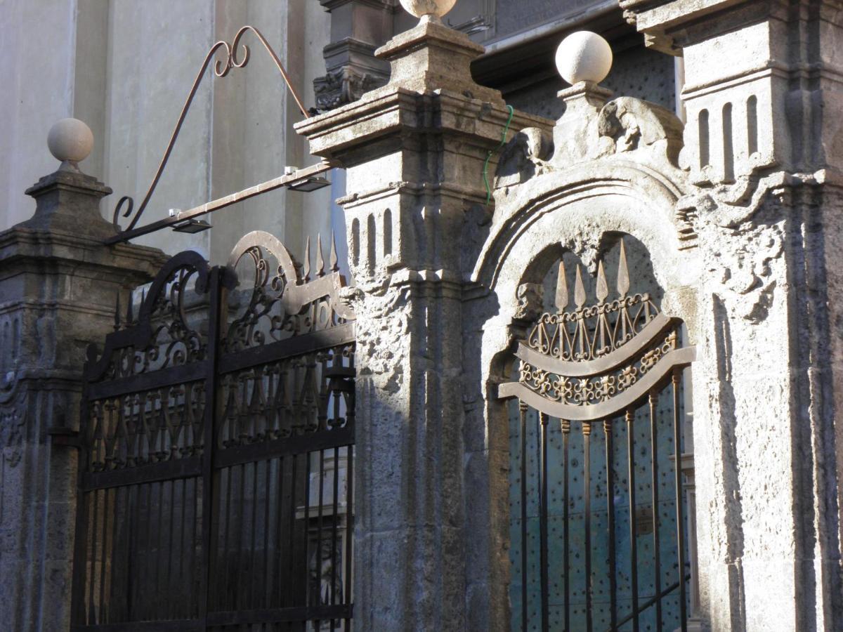 La Stanza Grande Della Luna D'Irene 那不勒斯 外观 照片